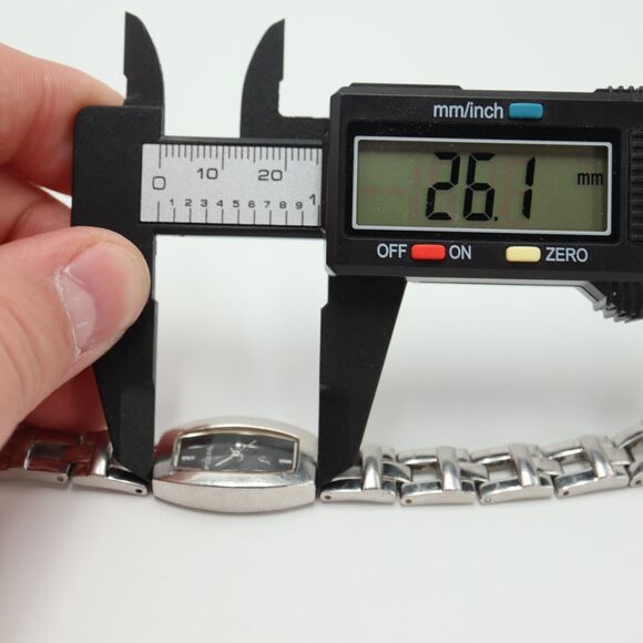 Fossil F2 Ladies Watch Silver Tone 16mm Black Dial Bracelet ES-9751 New Battery - Picture 2 of 15